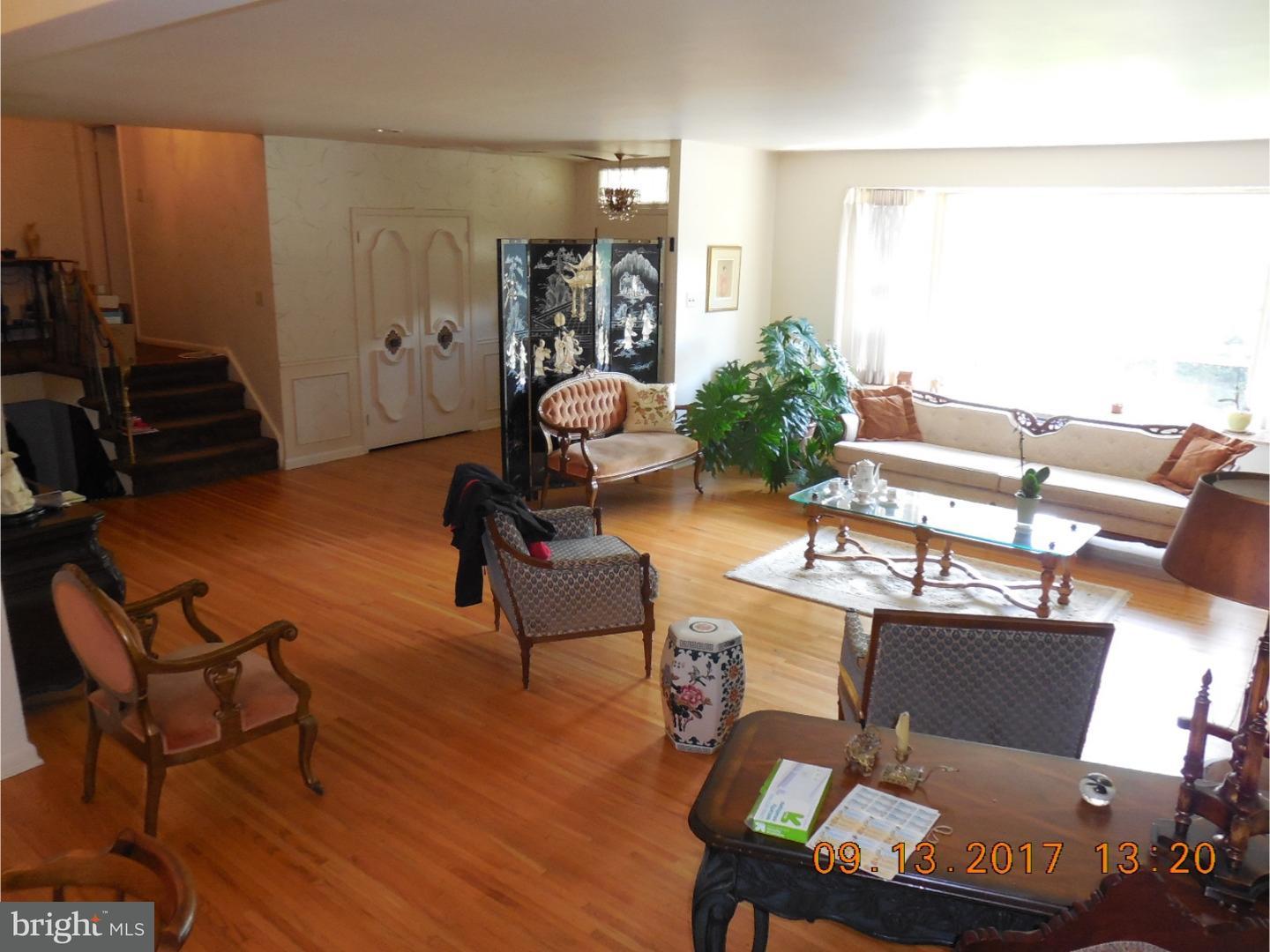 102 Cardinal Road Jenkintown, PA 19046 - Photo 6 of 19 Living Room