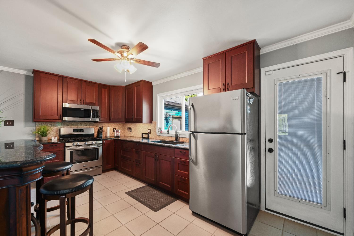 510 Ridge Avenue Aurora, IN 47001 - Photo 12 of 40