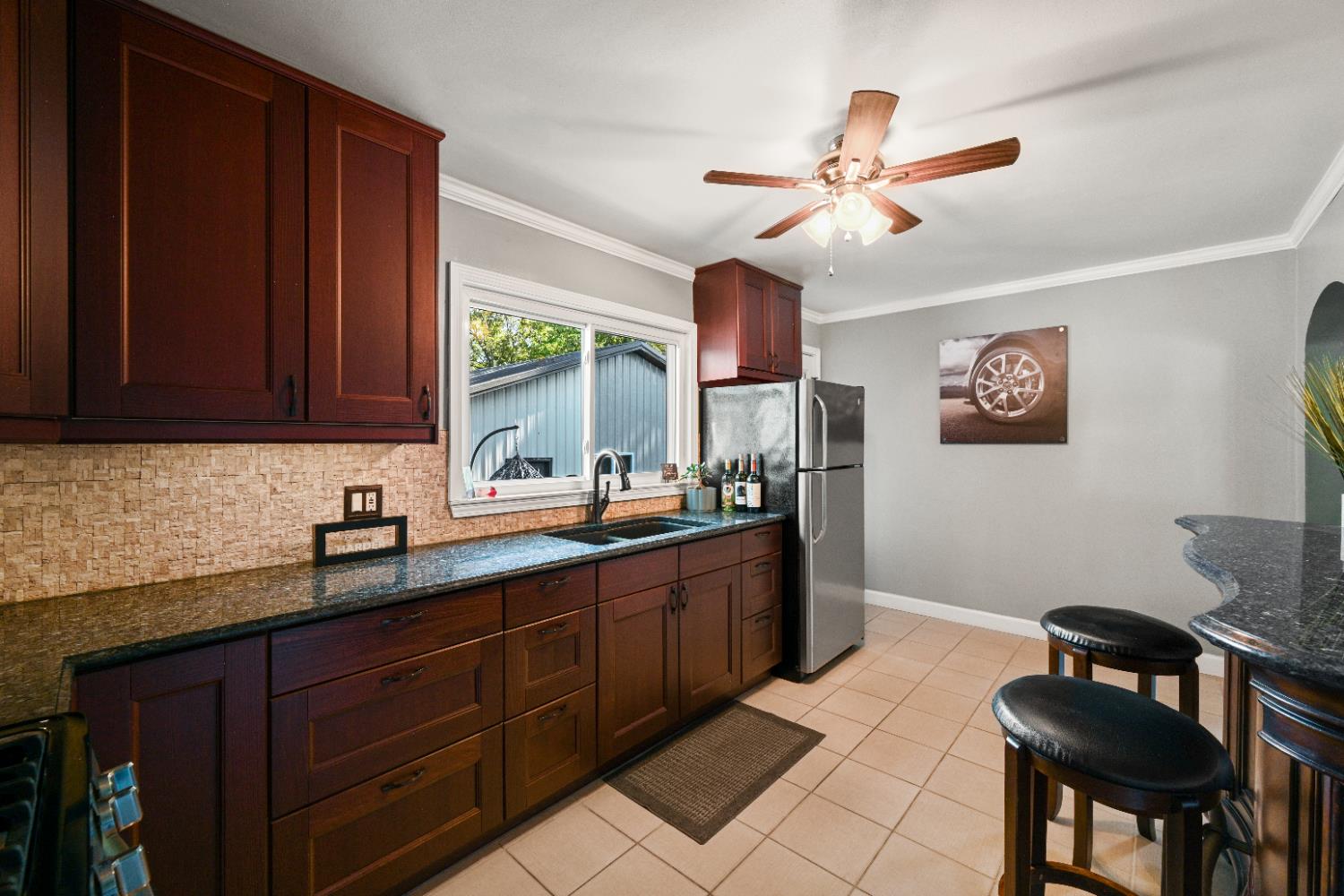 510 Ridge Avenue Aurora, IN 47001 - Photo 8 of 40