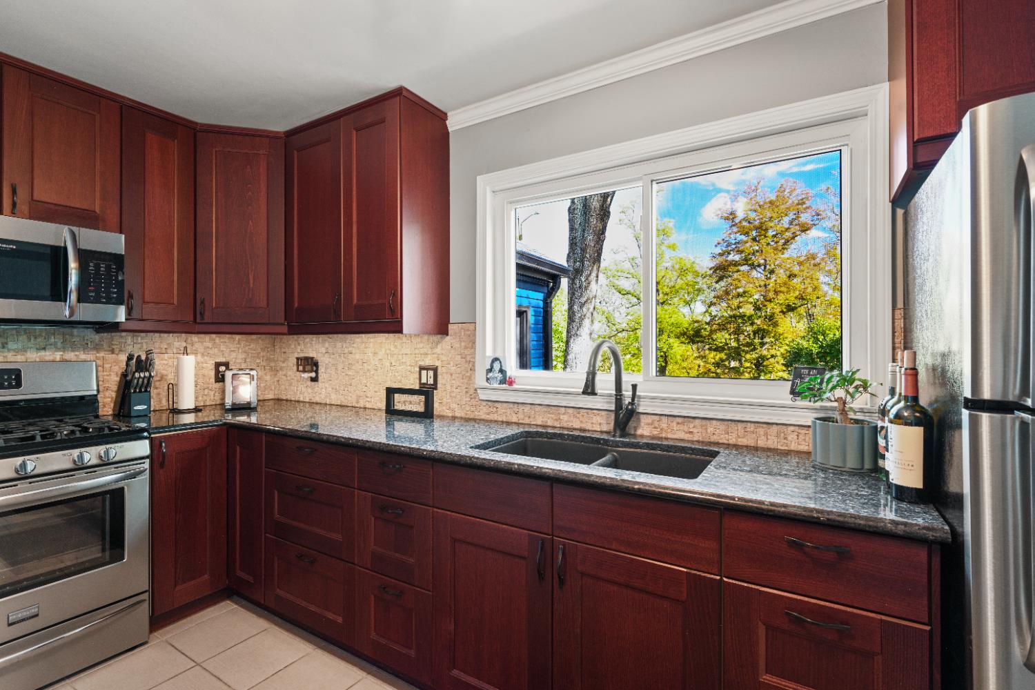 510 Ridge Avenue Aurora, IN 47001 - Photo 9 of 40