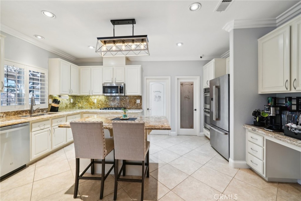 6822 Foxtail Court Rancho Cucamonga, CA 91739 - Photo 7 of 61