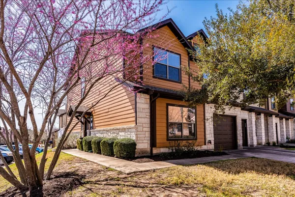 $2,250 | 1721 Monahans Lane, Austin, TX 78748