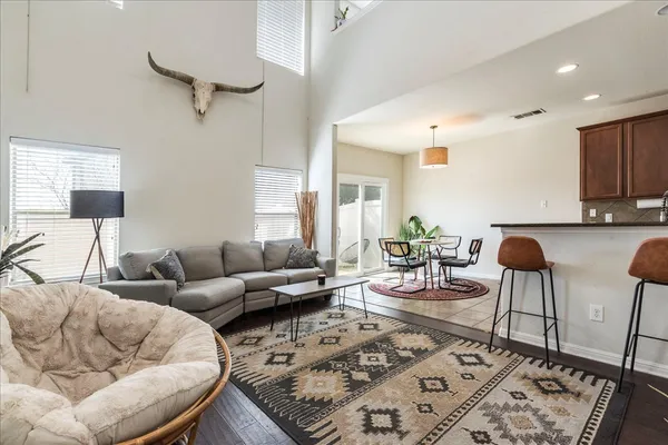 $2,250 | 1721 Monahans Lane, Austin, TX 78748