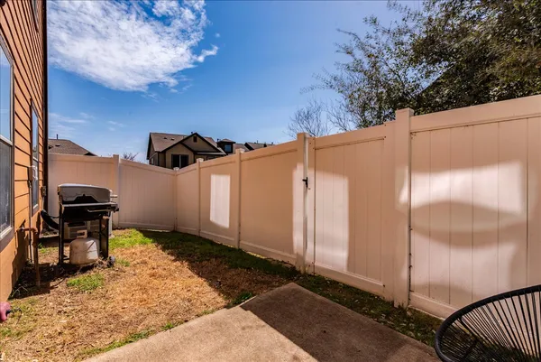 $2,250 | 1721 Monahans Lane, Austin, TX 78748