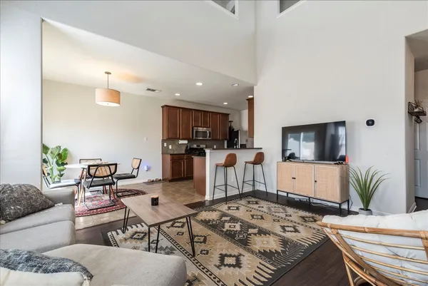 $2,250 | 1721 Monahans Lane, Austin, TX 78748