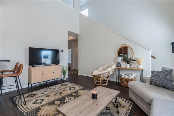 $2,250 | 1721 Monahans Lane, Austin, TX 78748