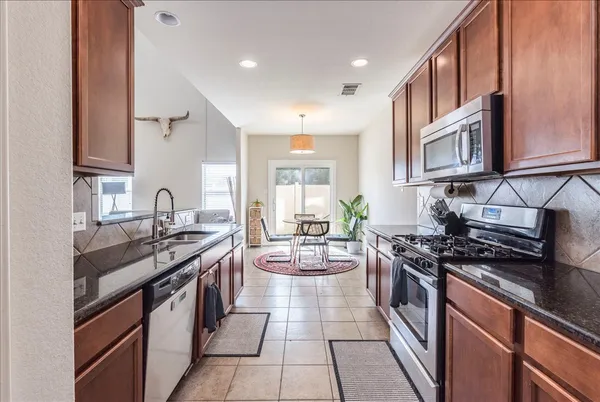 $2,250 | 1721 Monahans Lane, Austin, TX 78748