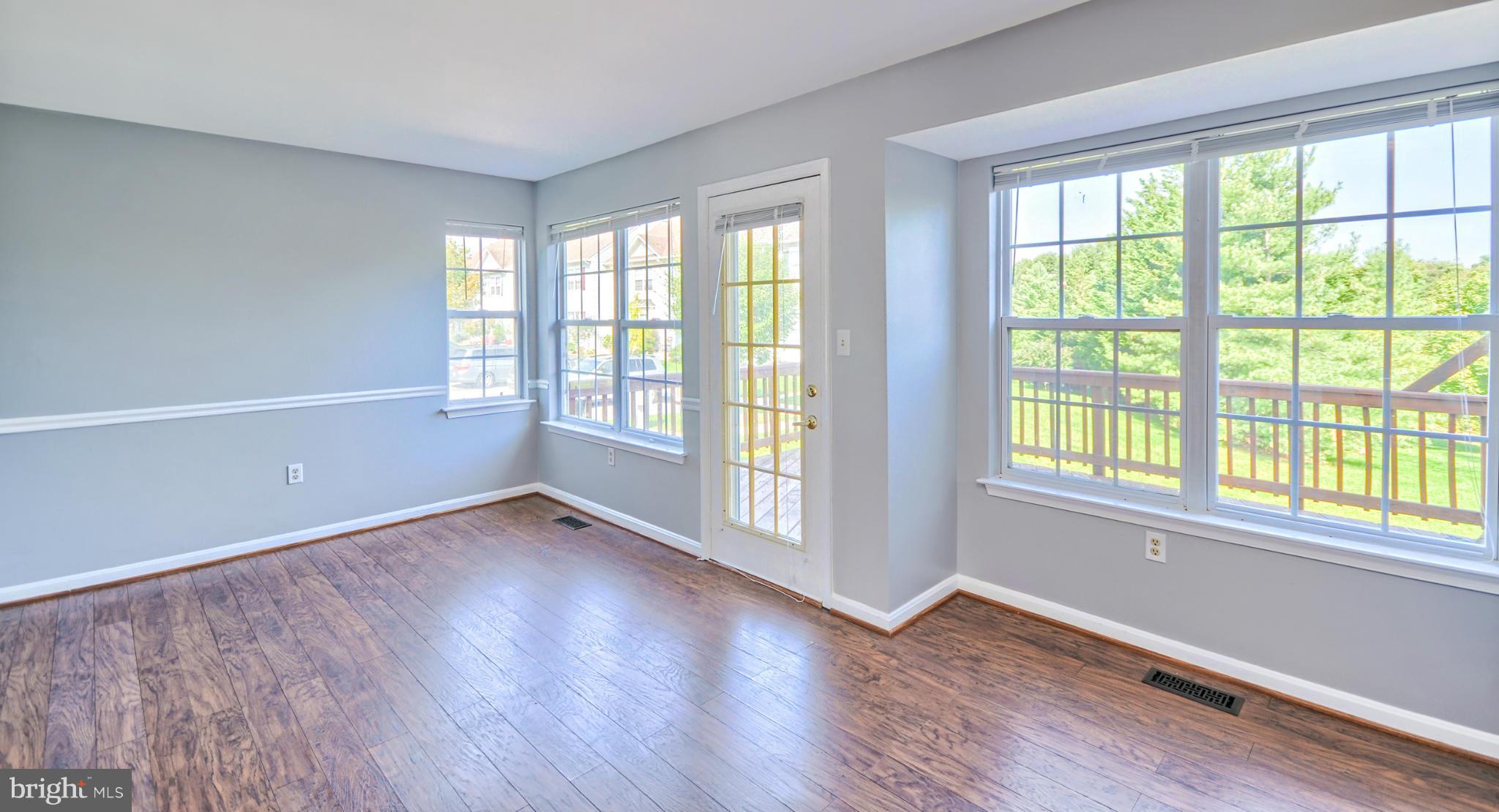 9289 Ridgefield Circle Frederick, MD 21701 - Photo 7 of 28 Family Room