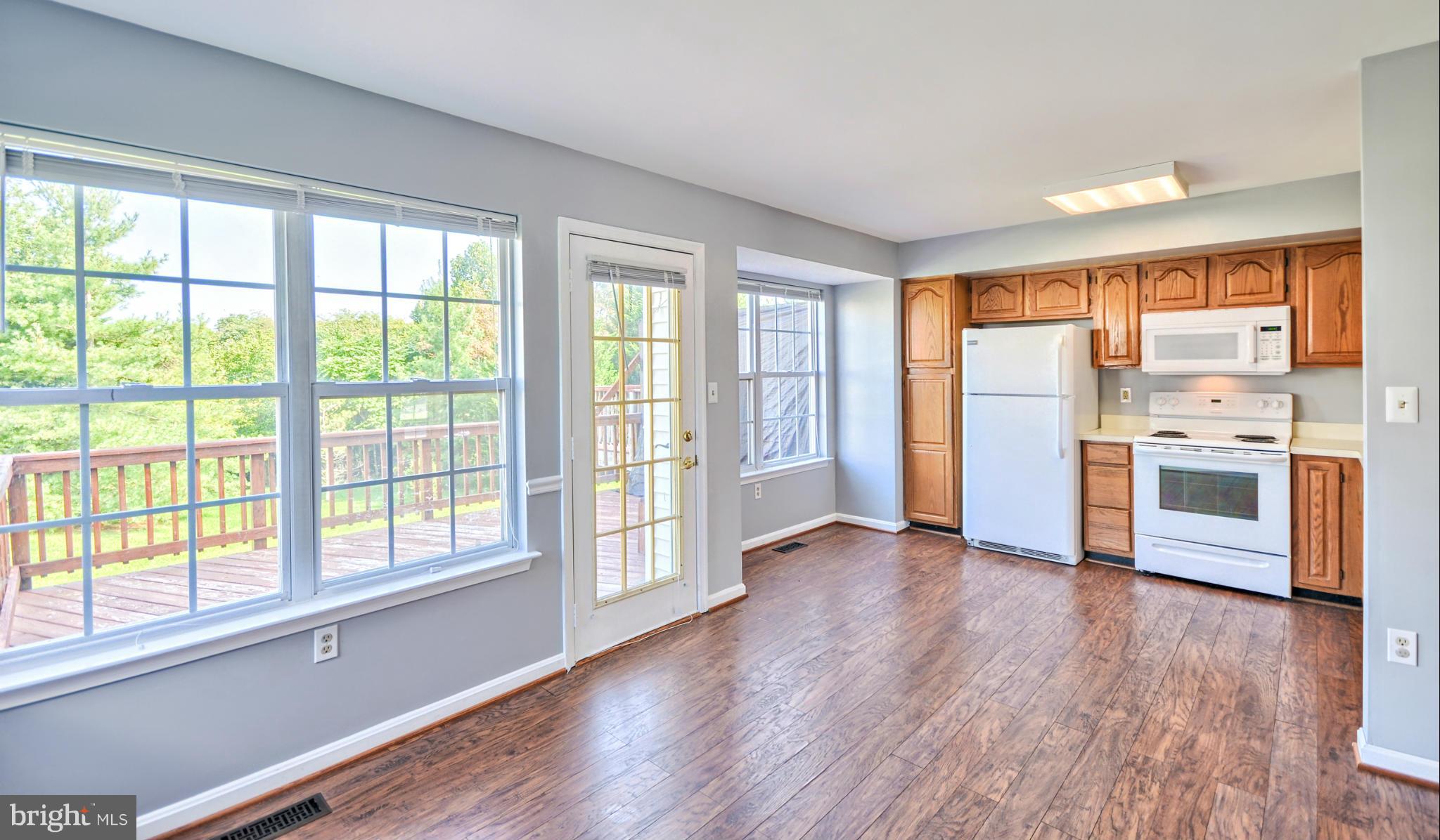 9289 Ridgefield Circle Frederick, MD 21701 - Photo 8 of 28 Kitchen