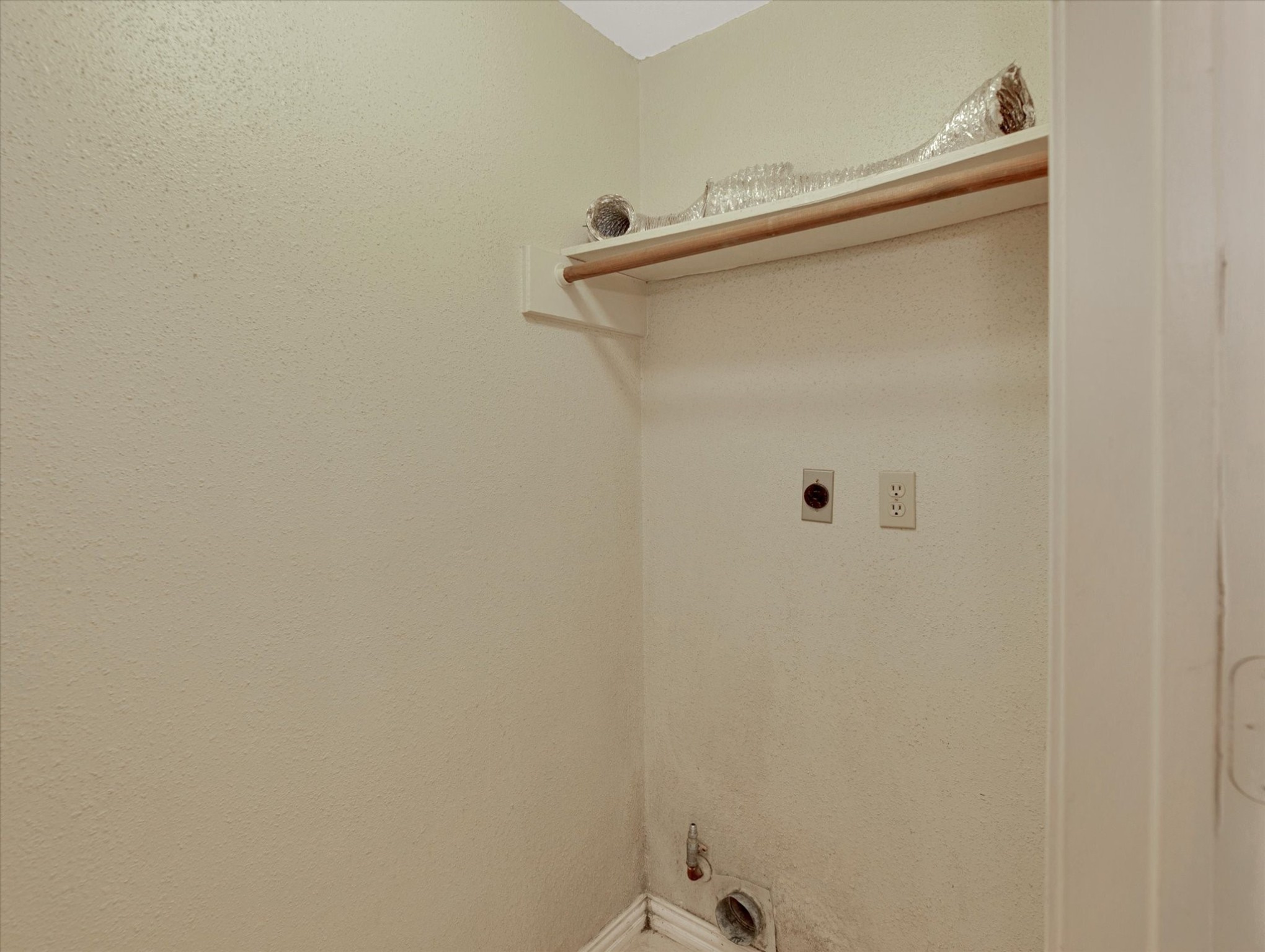 16423 Ash Point Lane Sugar Land, TX 77498 - Photo 23 of 46 a close up of a close shower view