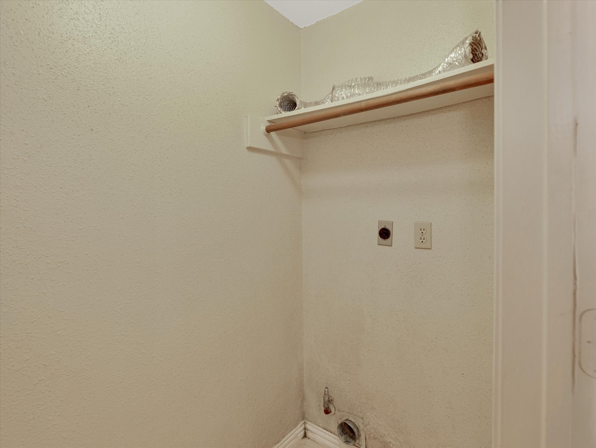 16423 Ash Point Lane Sugar Land, TX 77498 - Photo 23 of 46 a close up of a close shower view of a door