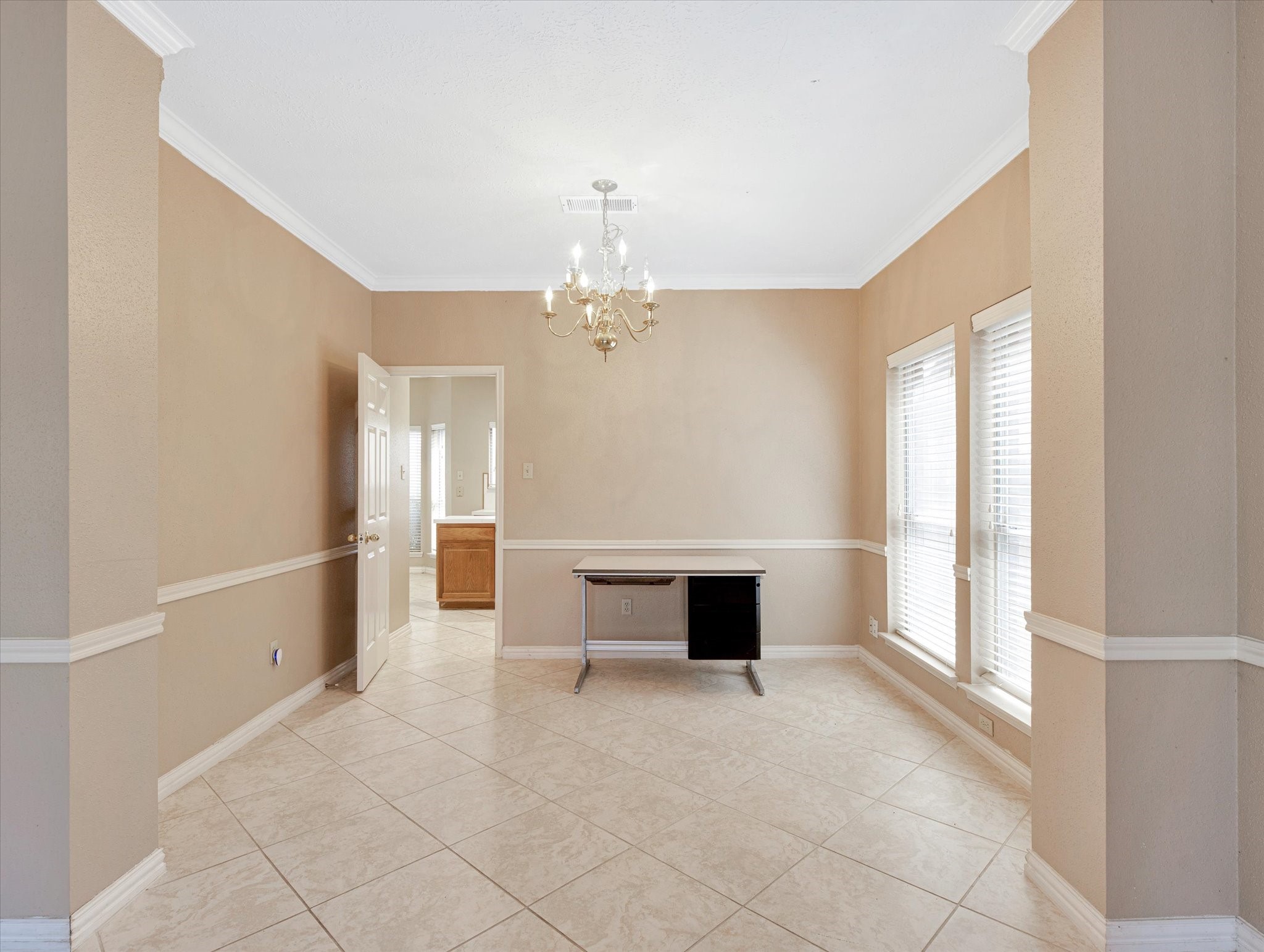 16423 Ash Point Lane Sugar Land, TX 77498 - Photo 10 of 46 a view of an empty room and window