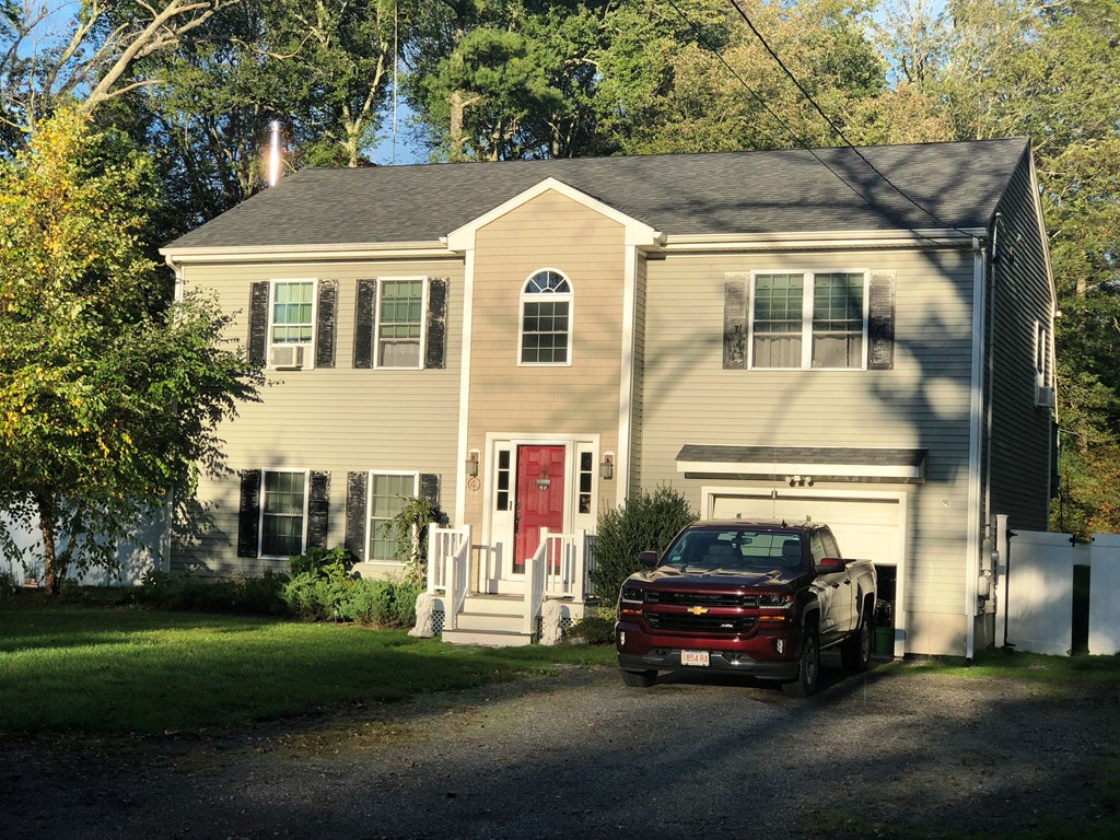 4 Gammons Road Acushnet, MA 02743 - Photo 3 of 23
