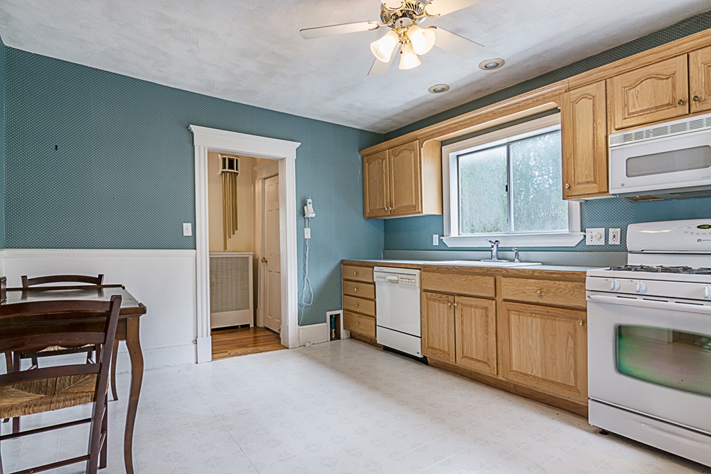 100 Roberts Road Medford, MA 02155 - Photo 9 of 19 Gallery Image 9