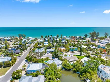 $1,499,000 | 417 Poinsettia Road, Anna Maria, FL 34216
