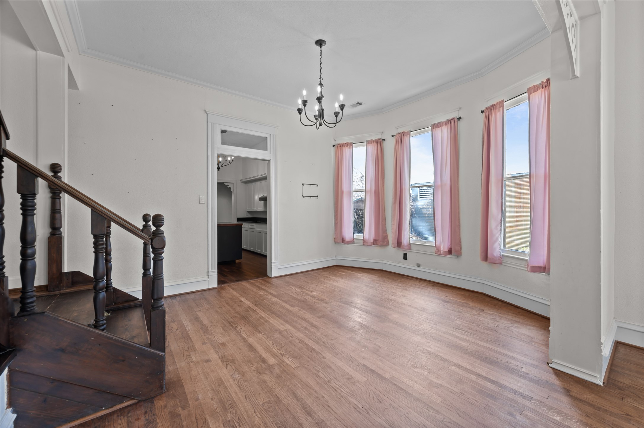 608 Miller Street Anahuac, TX 77514 - Photo 18 of 31