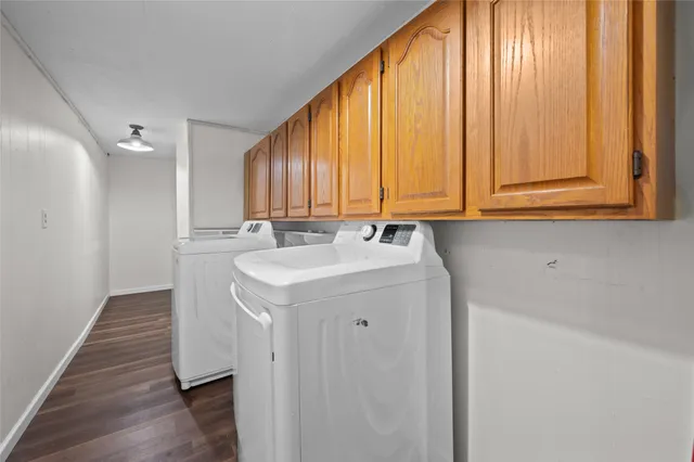 $275,000 | 608 Miller Street, Anahuac, TX 77514