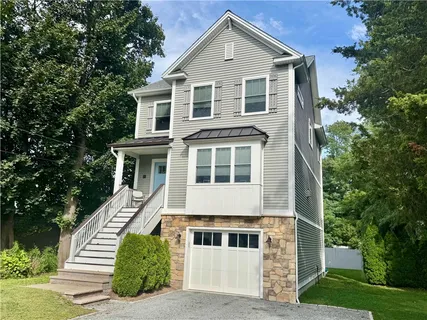 $799,900 | 20 Robert Avenue, Warwick, RI 02818