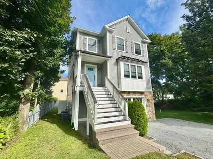 $799,900 | 20 Robert Avenue, Warwick, RI 02818