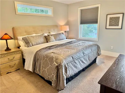 $799,900 | 20 Robert Avenue, Warwick, RI 02818