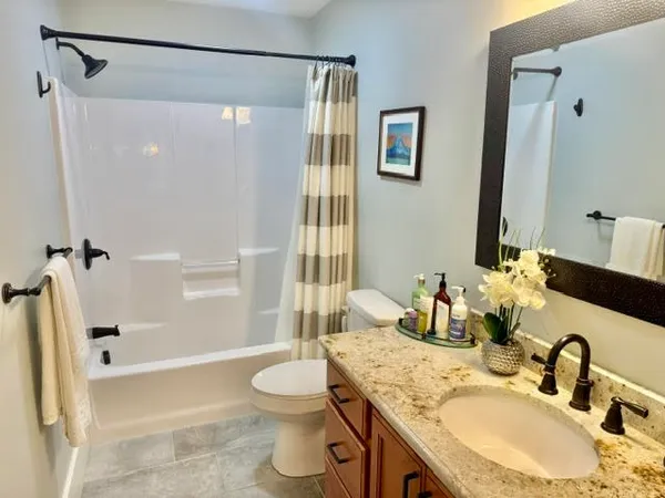 $799,900 | 20 Robert Avenue, Warwick, RI 02818