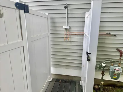 $799,900 | 20 Robert Avenue, Warwick, RI 02818