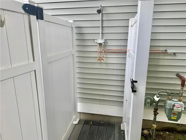 $799,900 | 20 Robert Avenue, Warwick, RI 02818