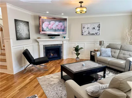 $799,900 | 20 Robert Avenue, Warwick, RI 02818