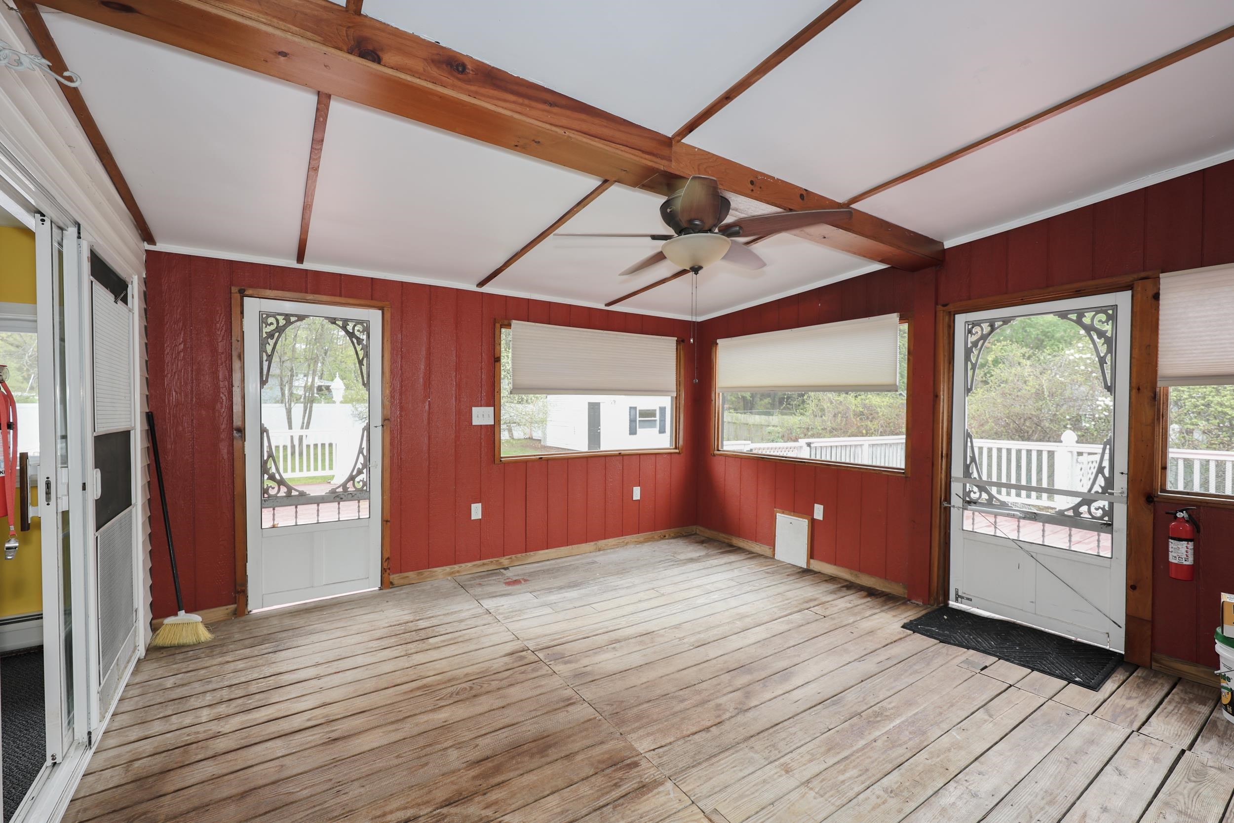 15 Raymond Drive Merrimack, NH 03054 - Photo 14 of 42