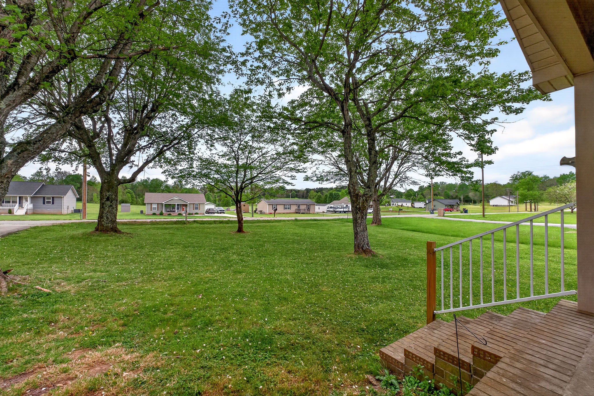 237 Armstrong Road Doyle, TN 38559 - Photo 30 of 34 a view of a park with large trees