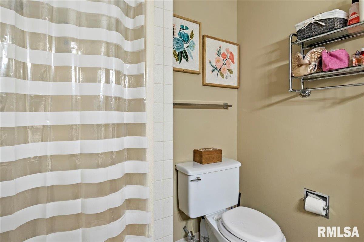 2444 Haverford Road Springfield, IL 62704 - Photo 23 of 37