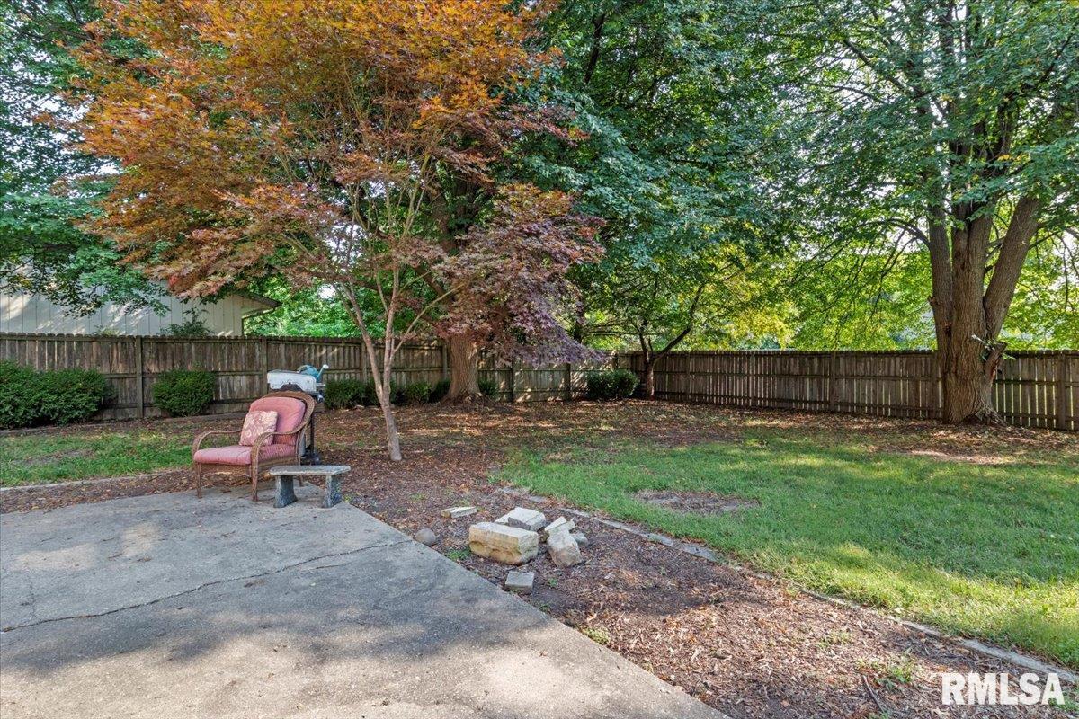 2444 Haverford Road Springfield, IL 62704 - Photo 35 of 37