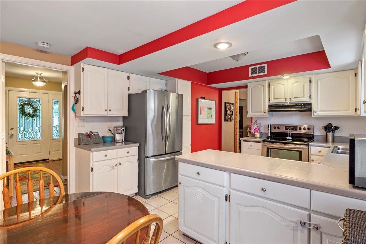 2444 Haverford Road Springfield, IL 62704 - Photo 10 of 37