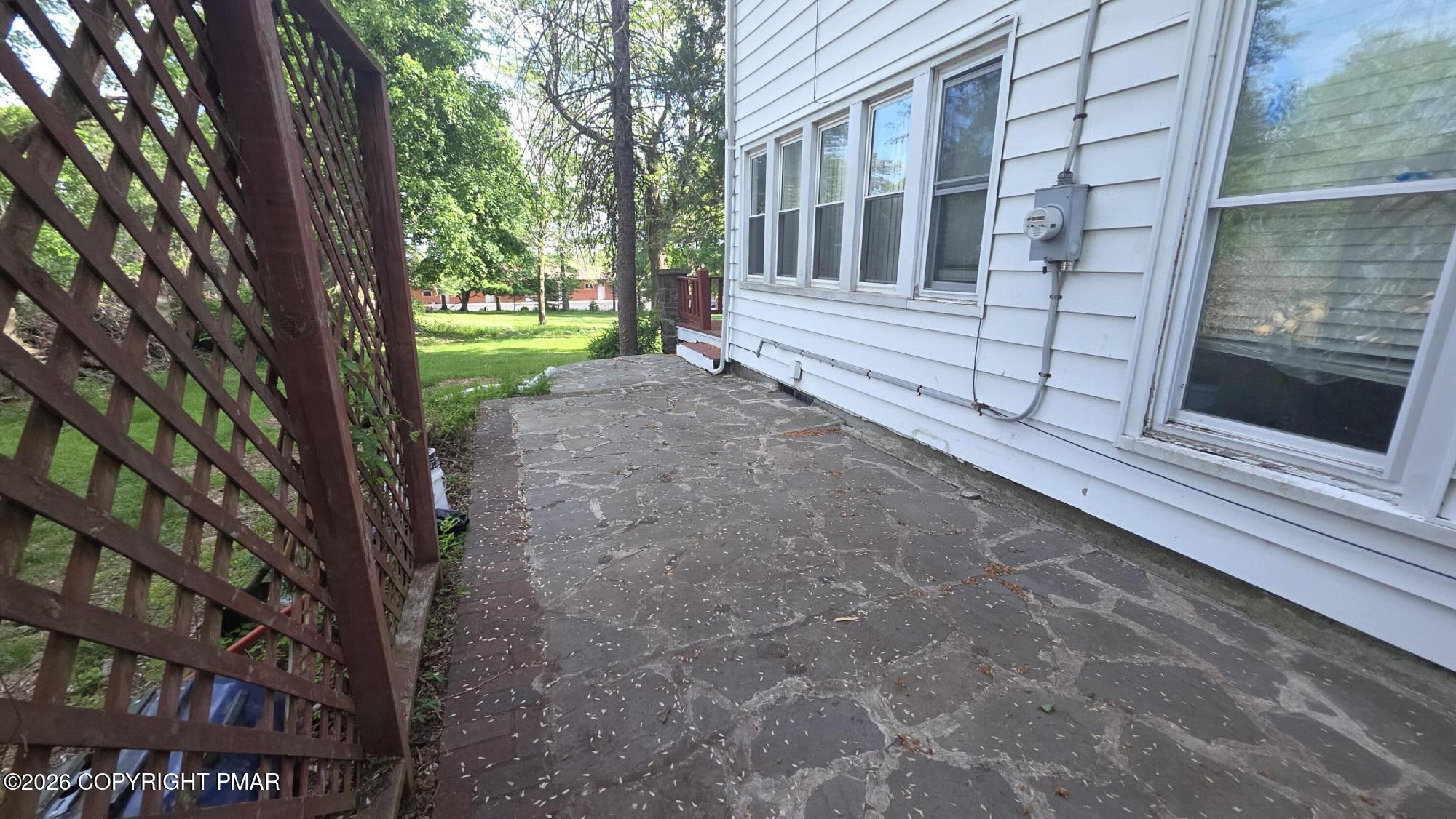 31 Knob Road Mount Pocono, PA 18344 - Photo 4 of 31 20260519_170635