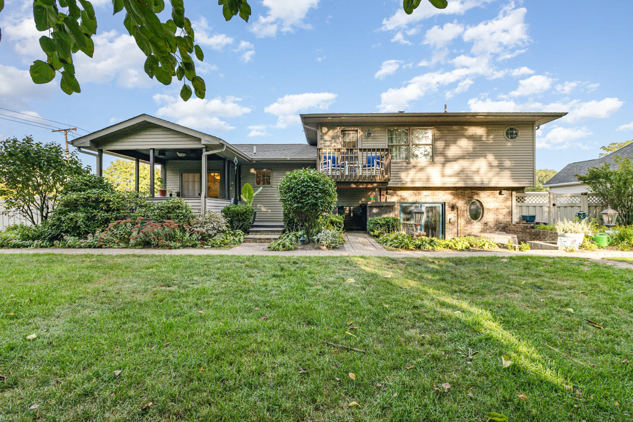 2262 Rodeo Street Portage, IN 46368 - Photo 28 of 37 2038x1359