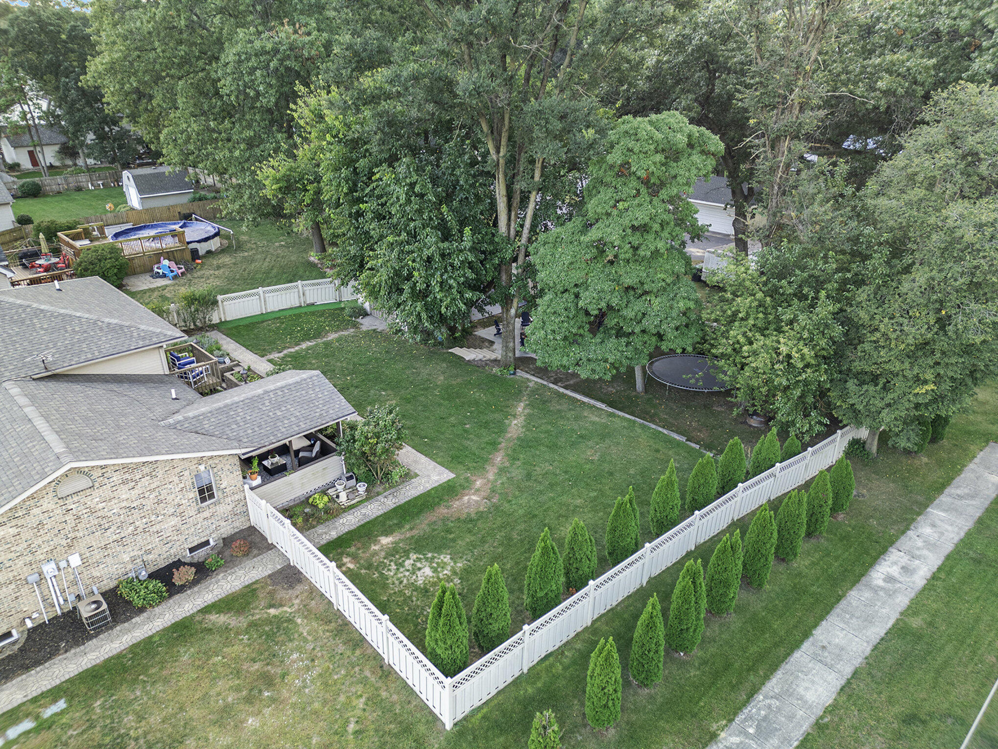 2262 Rodeo Street Portage, IN 46368 - Photo 33 of 37 2038x1529