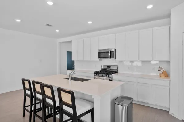 $2,400 | 807 Heaven Drive, Beasley, TX 77417