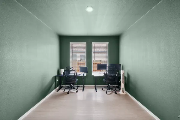 $2,400 | 807 Heaven Drive, Beasley, TX 77417