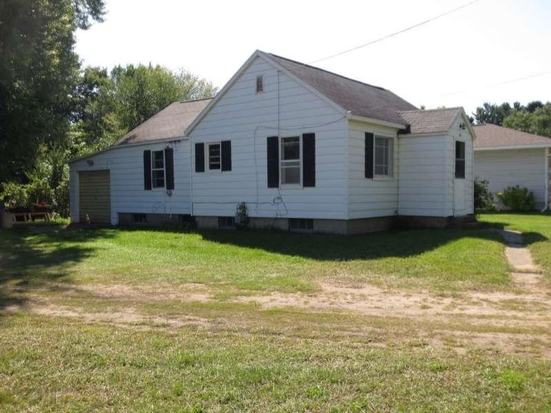 2121 Shettler Road Muskegon, MI 49444 - Photo 11 of 12 IMG_1024