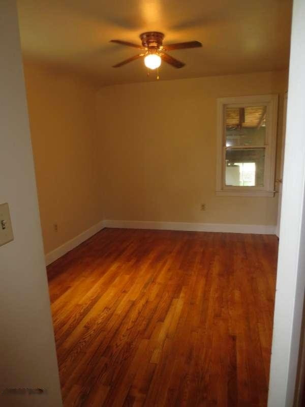 2121 Shettler Road Muskegon, MI 49444 - Photo 9 of 12 IMG_1022