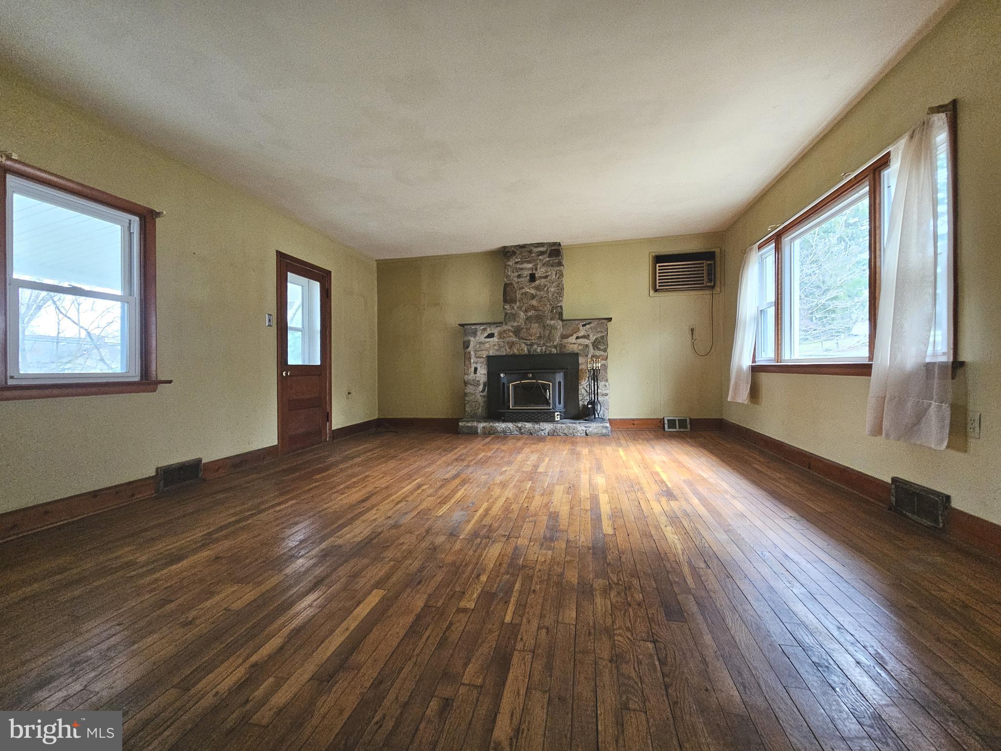 3201 Walnut Street Downingtown, PA 19335 - Photo 7 of 16