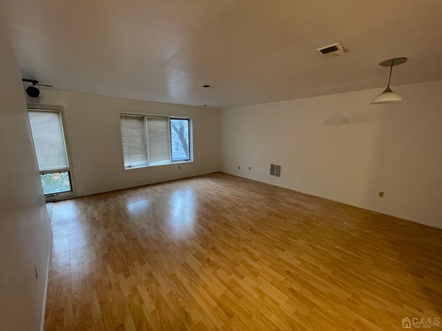 81 Redmond Street New Brunswick, NJ 08901 - Photo 7 of 13