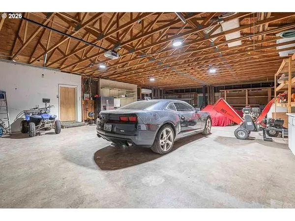 a view of a garage