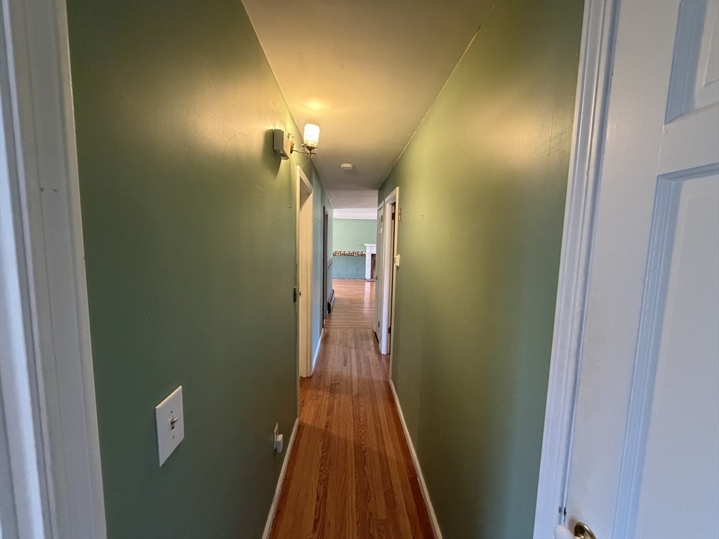 125 Brookfield Road Sturbridge, MA 01518 - Photo 13 of 38