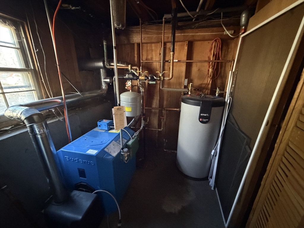 125 Brookfield Road Sturbridge, MA 01518 - Photo 25 of 38