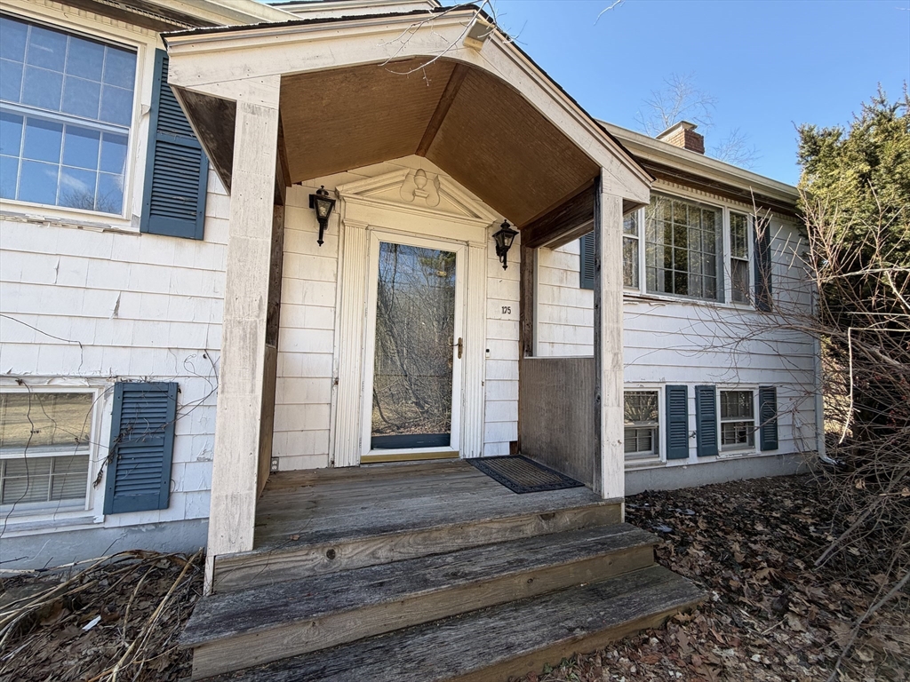 125 Brookfield Road Sturbridge, MA 01518 - Photo 29 of 38