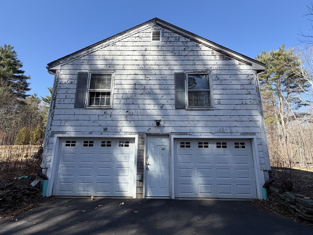 125 Brookfield Road Sturbridge, MA 01518 - Photo 33 of 38