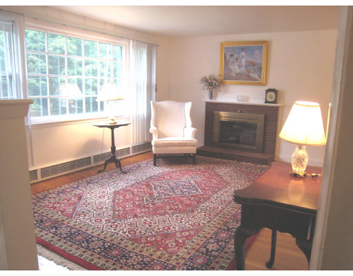 15 Clark Road Bedford, MA 01730 - Photo 4 of 14 Gallery Image 4