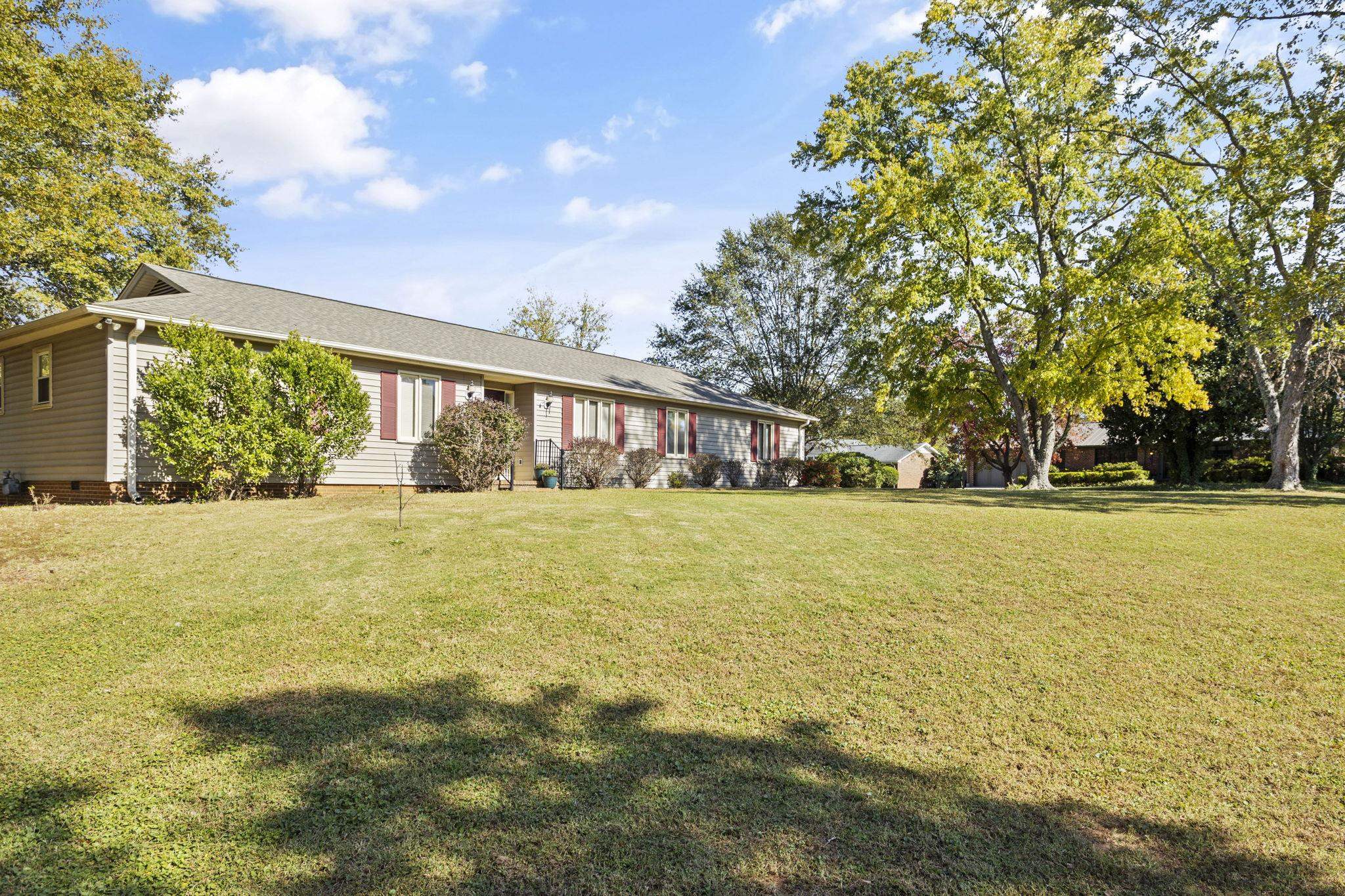 100 Scottswood Road Greenville, SC 29615 - Photo 2 of 26 Gallery Image 2