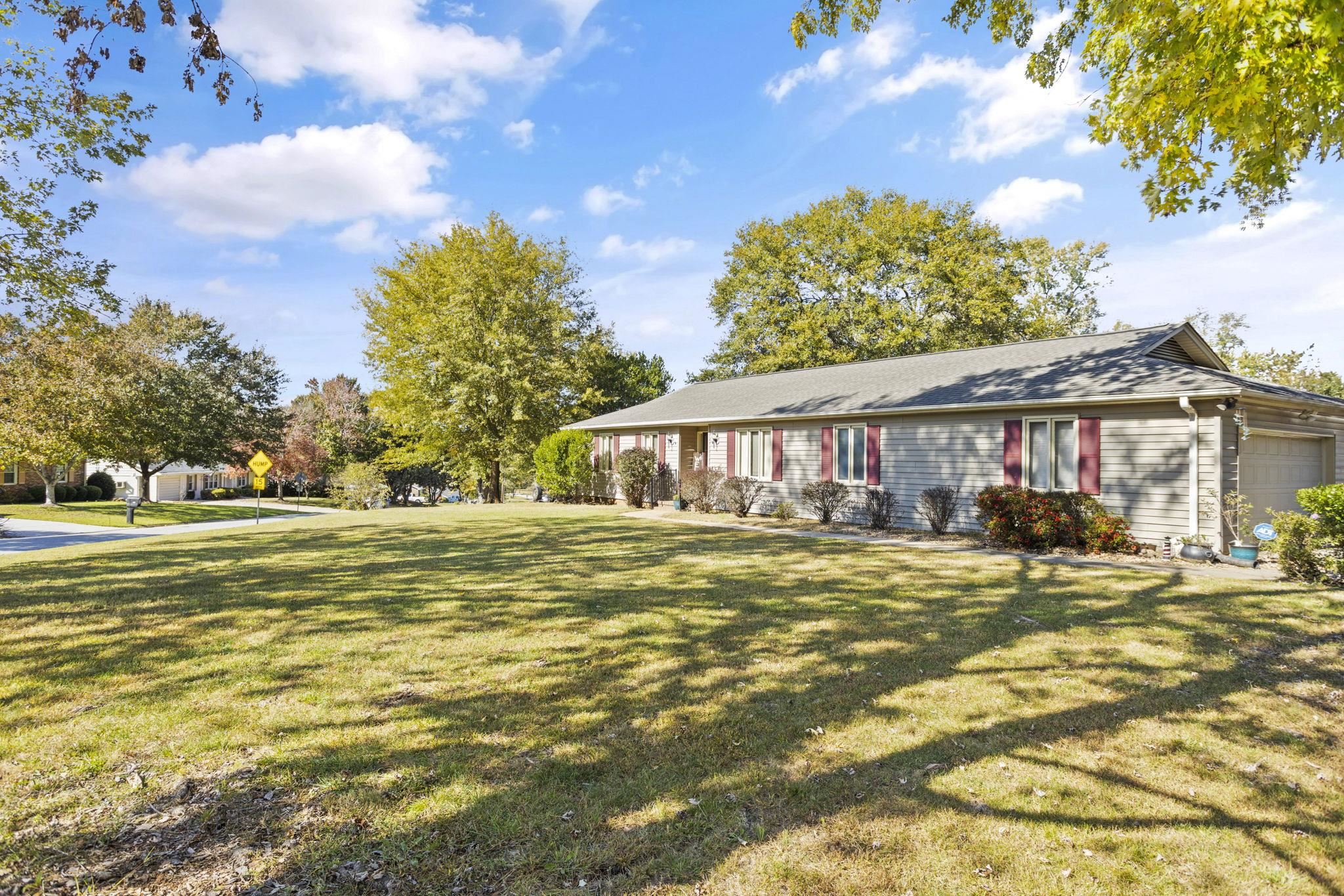 100 Scottswood Road Greenville, SC 29615 - Photo 3 of 26 Gallery Image 3